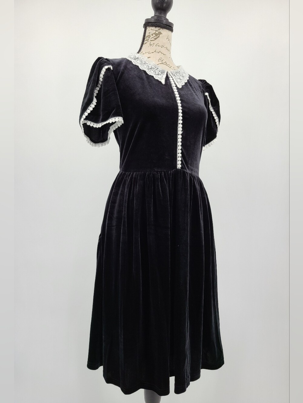 Modcloth Black Velvet Lace-Trim Dress Size Medium